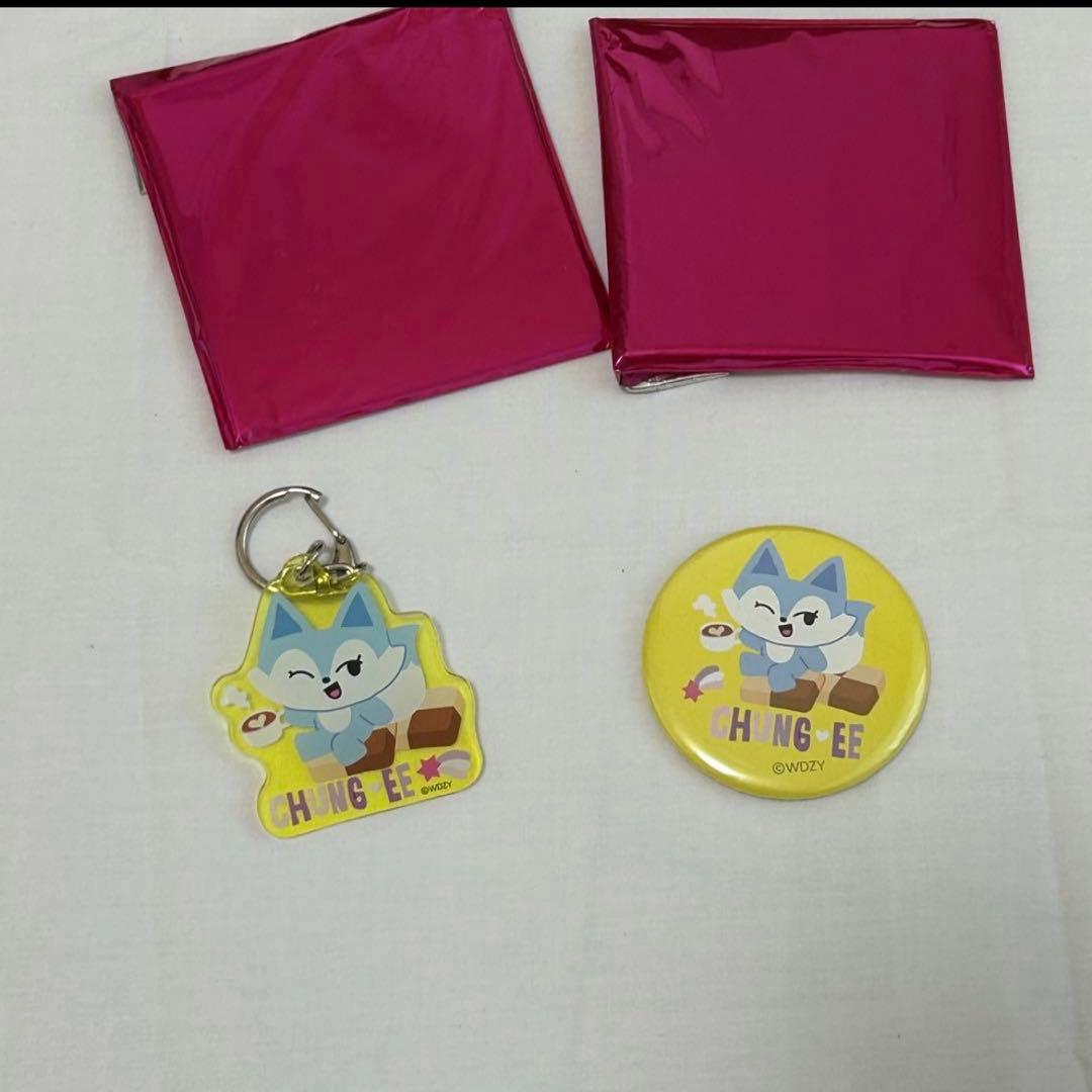 ITZY アルバム 21枚＋トレカ66枚＋付属品＋缶バッジ＋キーホルダー セット