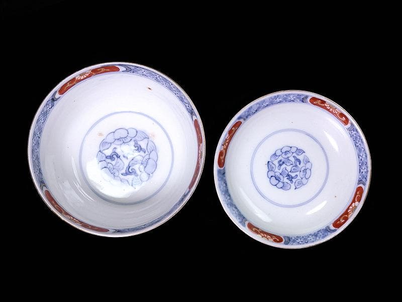 古伊万里　金襴手　雲鶴に松竹　孔雀羽に亀甲紋の図　蓋茶碗　E865AS-COf