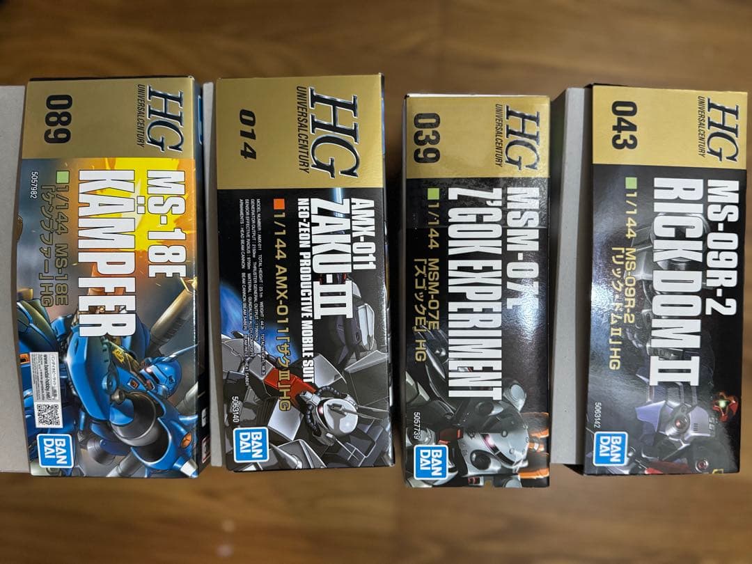 HG 1/144 リックドムⅡ ケンプファ－ ザクⅢ ジェガン他 7点