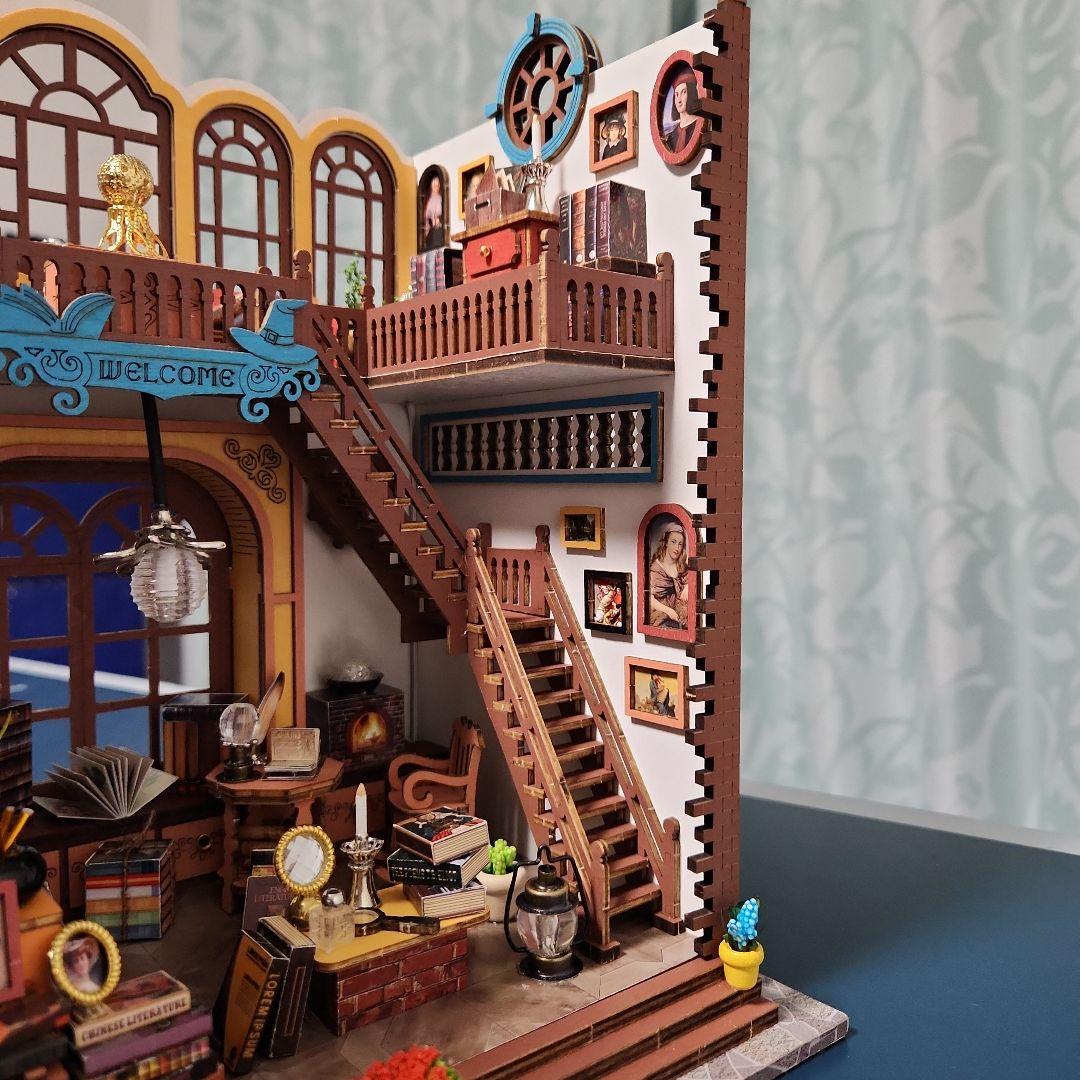 ミニチュアドールハウス　書店　本屋【完成品】