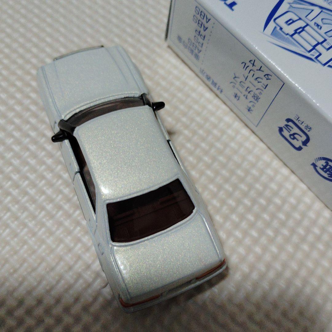 トミカ　クラウン