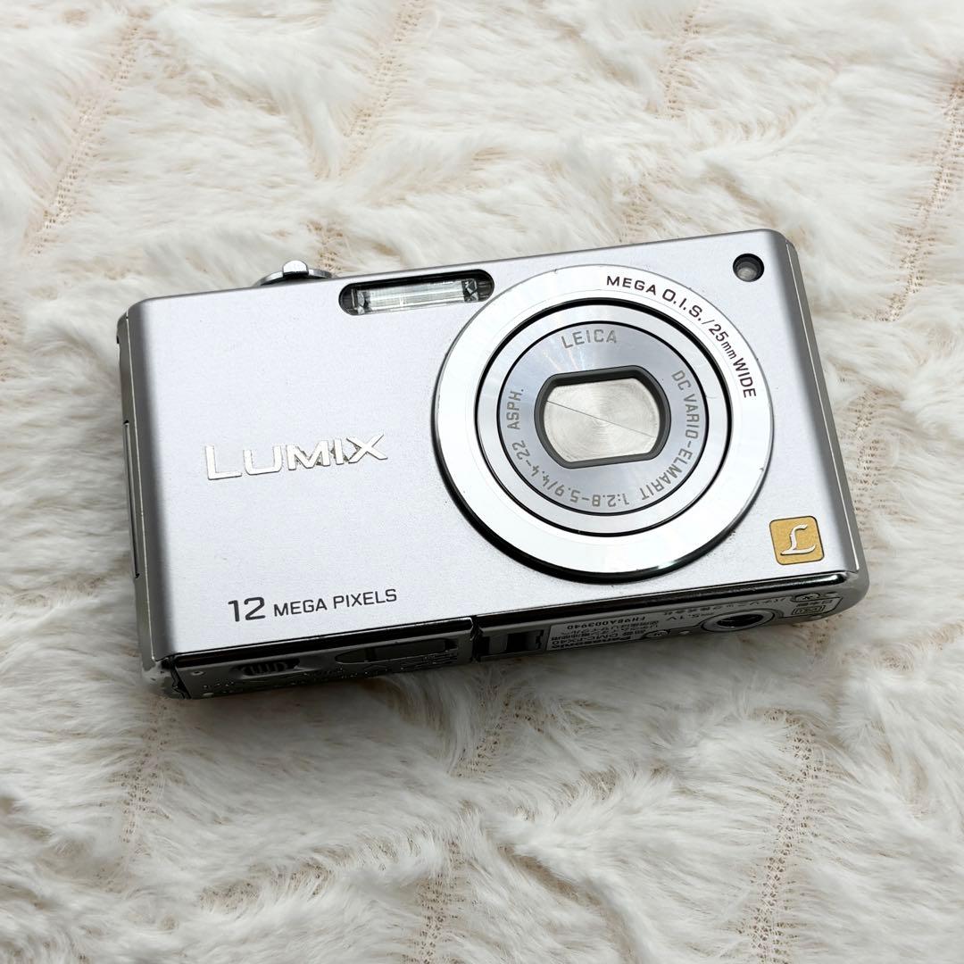 動作良好✨ Panasonic LUMIX DMC-FX40 シルバー - メルカリ