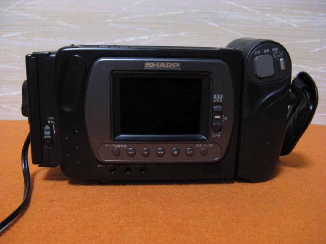 テープ再生動作OK！☆シャープの液晶8ミリビデオカメラ・VL-EL310 カメラ