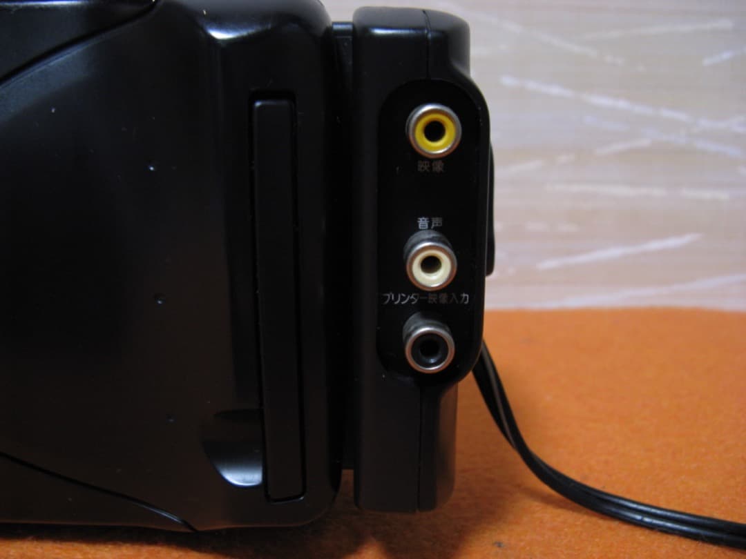 テープ再生動作OK！☆シャープの液晶8ミリビデオカメラ・VL-EL310 カメラ