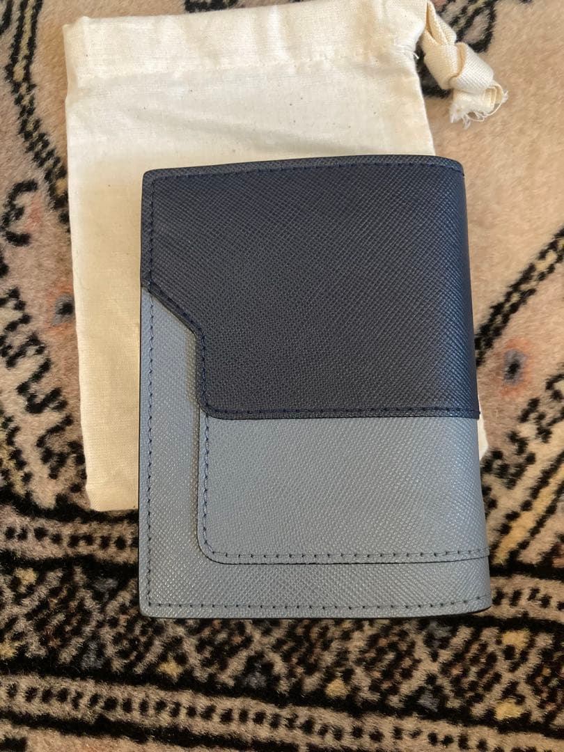 MARNI 二つ折り財布 ネイビー/グレー