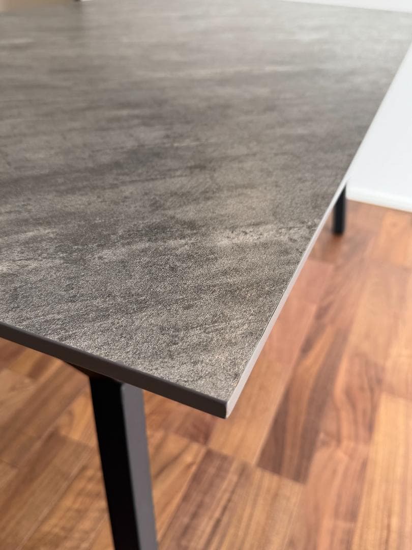 モデル展示 未使用品ダイニングテーブル横幅160cm ストーン柄 CHERRY