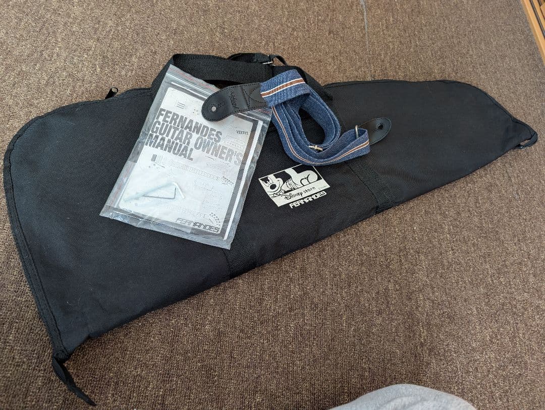 ディズニーストア200台限定　Fernandes zo-3 エレキギター