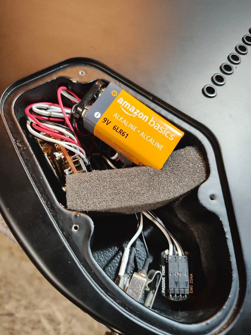 S by Solar 4.7C-E　7弦ギター EMGカスタム