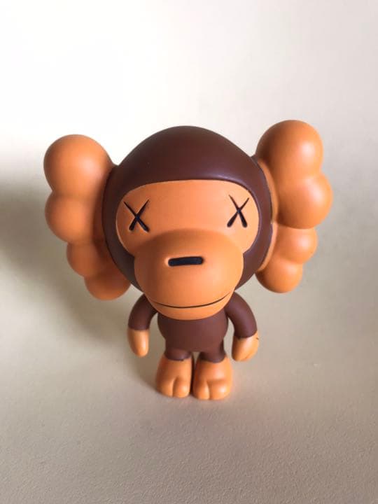 BAPE×kaws milo カウズ マイロ エイプ ベイプフィギュア 正規品