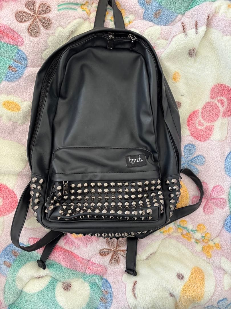 lynch. スタッズ付きブラックバックパック リュック