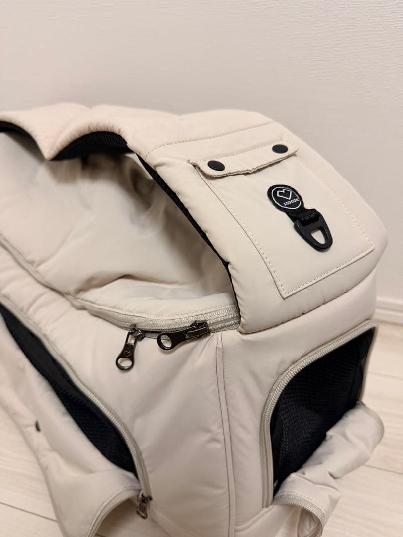 お値下げ！SSOOOK SLINGBAG(バッグ右）タグ付き ベージュ L右