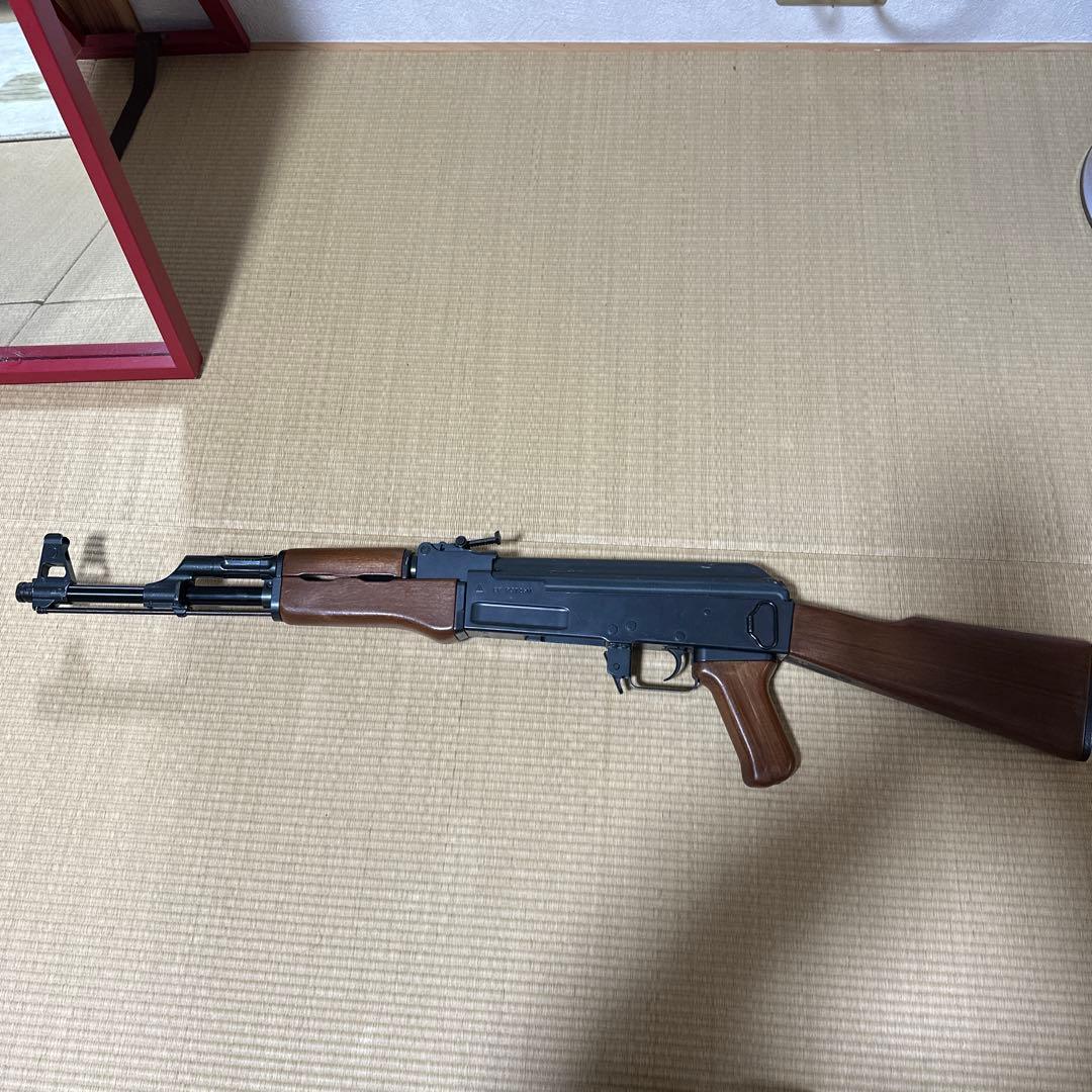 AK-47 エアガン ゼンマイマガジン付き (バッテリー付き)