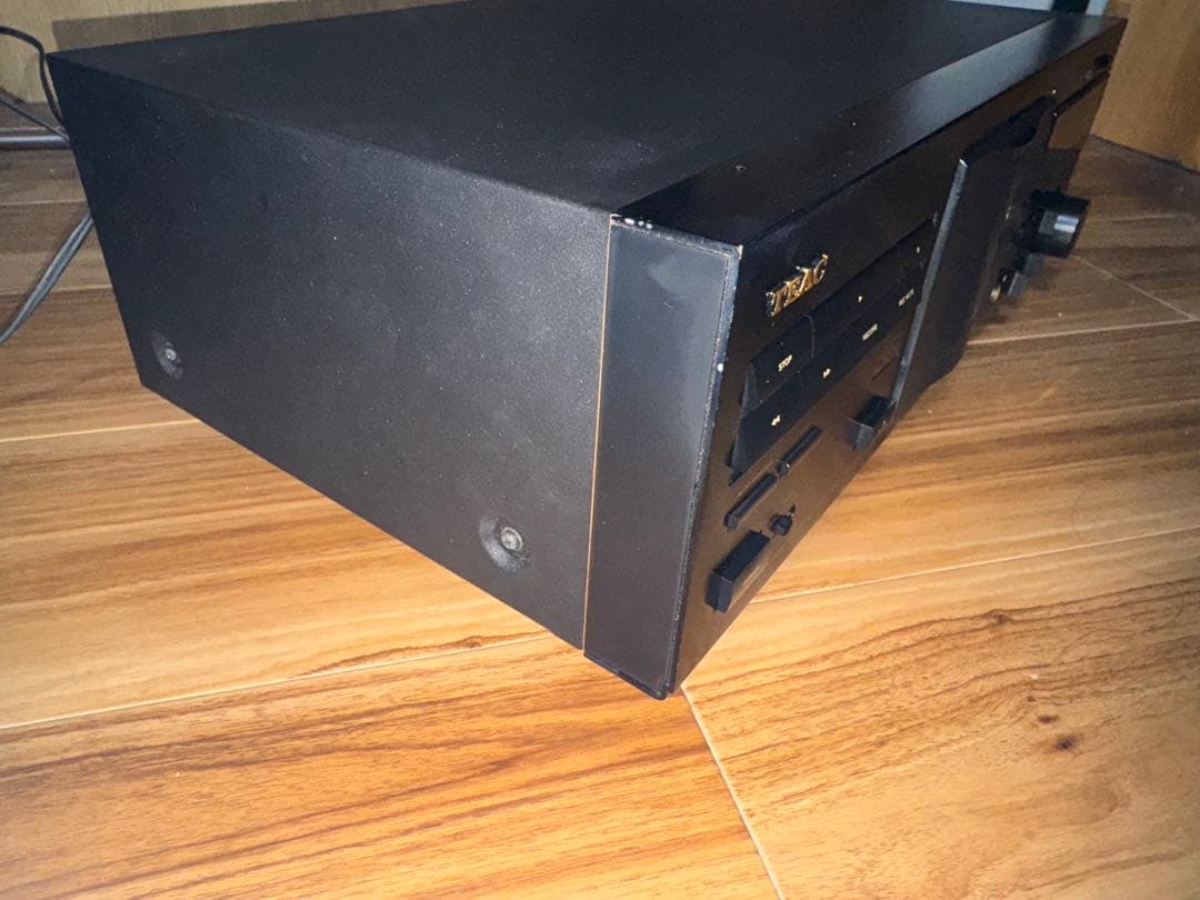 た*が様 TEAC ティアック V-1010 3ヘッド カセットデッキ