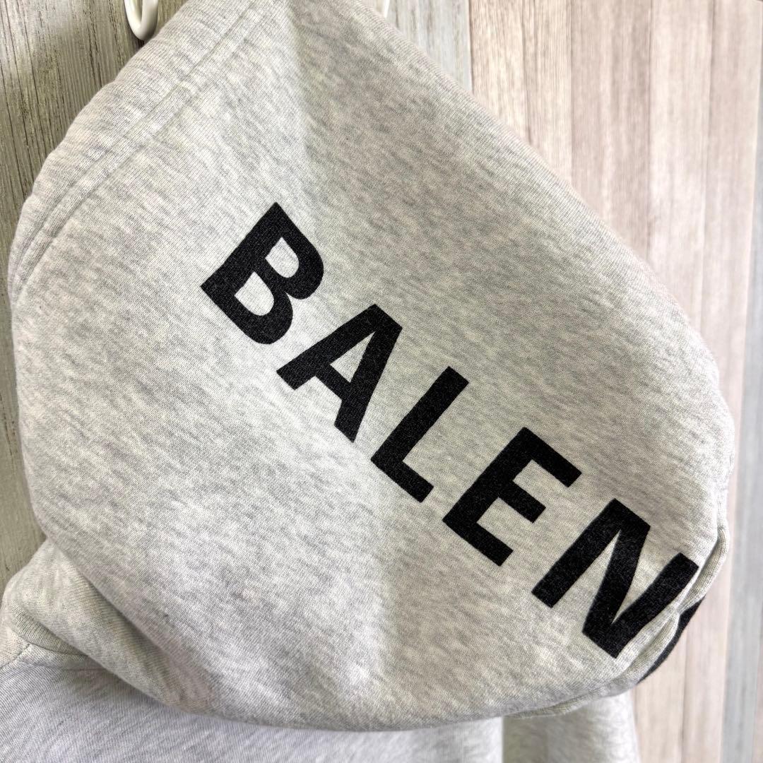 3568【人気デザイン・美品】バレンシアガ フードロゴ オーバーサイズ パーカー