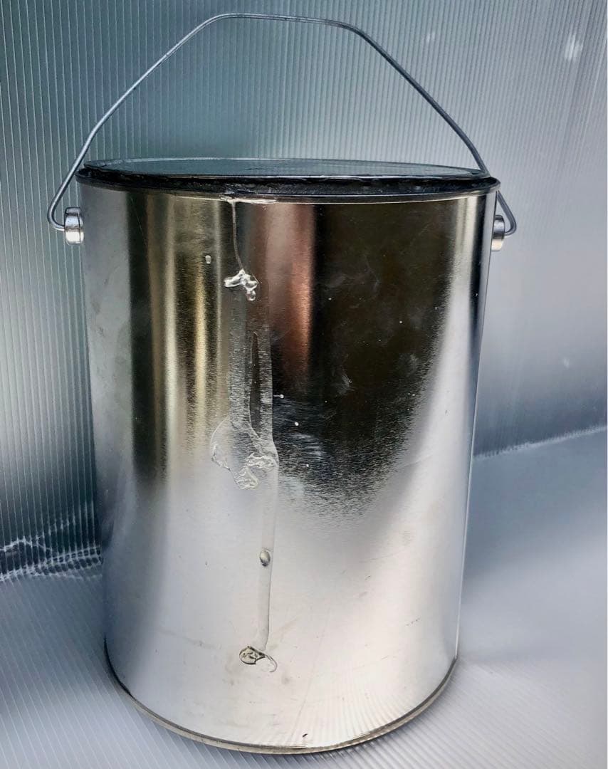 アメリカンフラワー　油性ストレンスナー3L以上入っている1缶　取手付き　お得