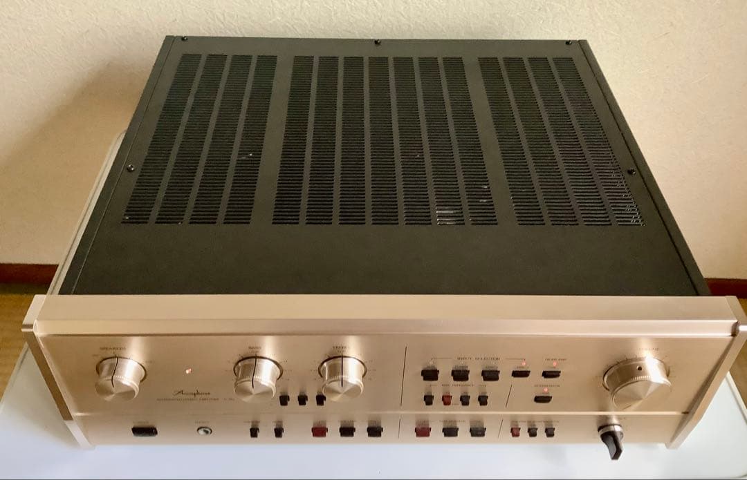 android様専用Accuphase E-301 プリメインアンプ /良品 / - メルカリ