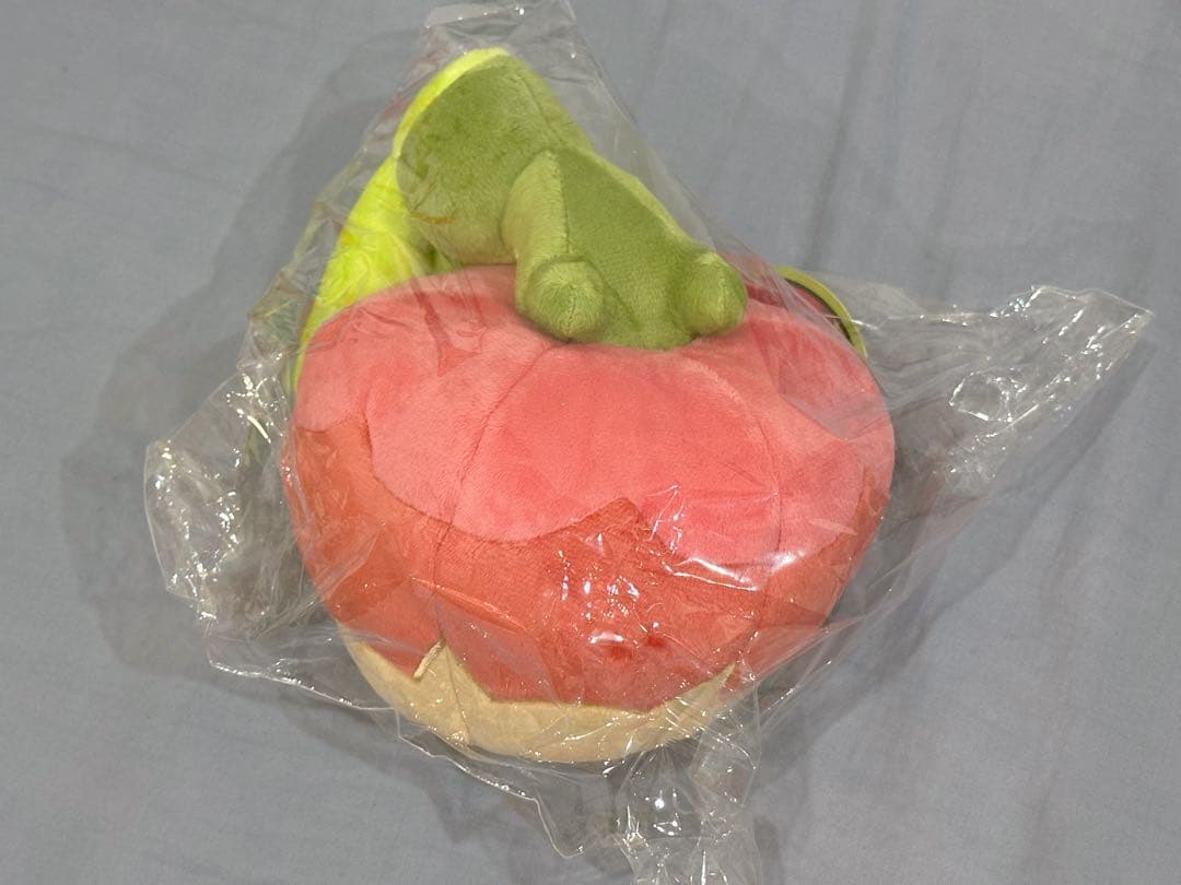 ポケモン　海外限定　カジッチュ　等身大ぬいぐるみ