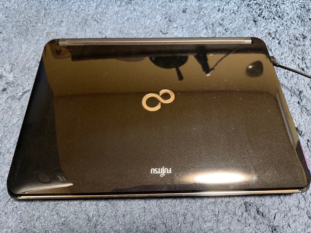 Fujitsu LIFEBOOK AH53/C Windows 7 ノートPC Fujitsu LIFEBOOK AH53/C