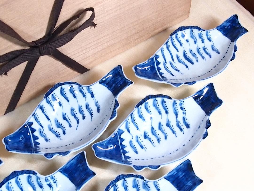 【未使用】高橋芳宣 染付魚型向付 7客 魚文向附 銘々皿/菓子皿 茶道具 食器
