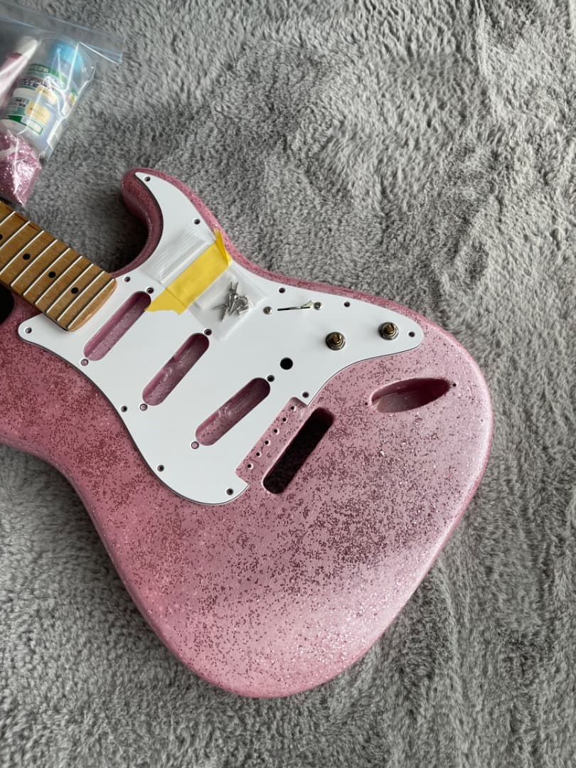 ジャンク品 ギター ボディ ネック塗料他