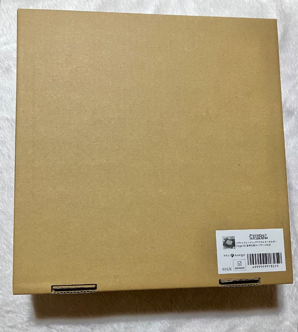 進撃の巨人　リヴァイ　Anique バースデー　アクリルキーホルダー　豪華仕様