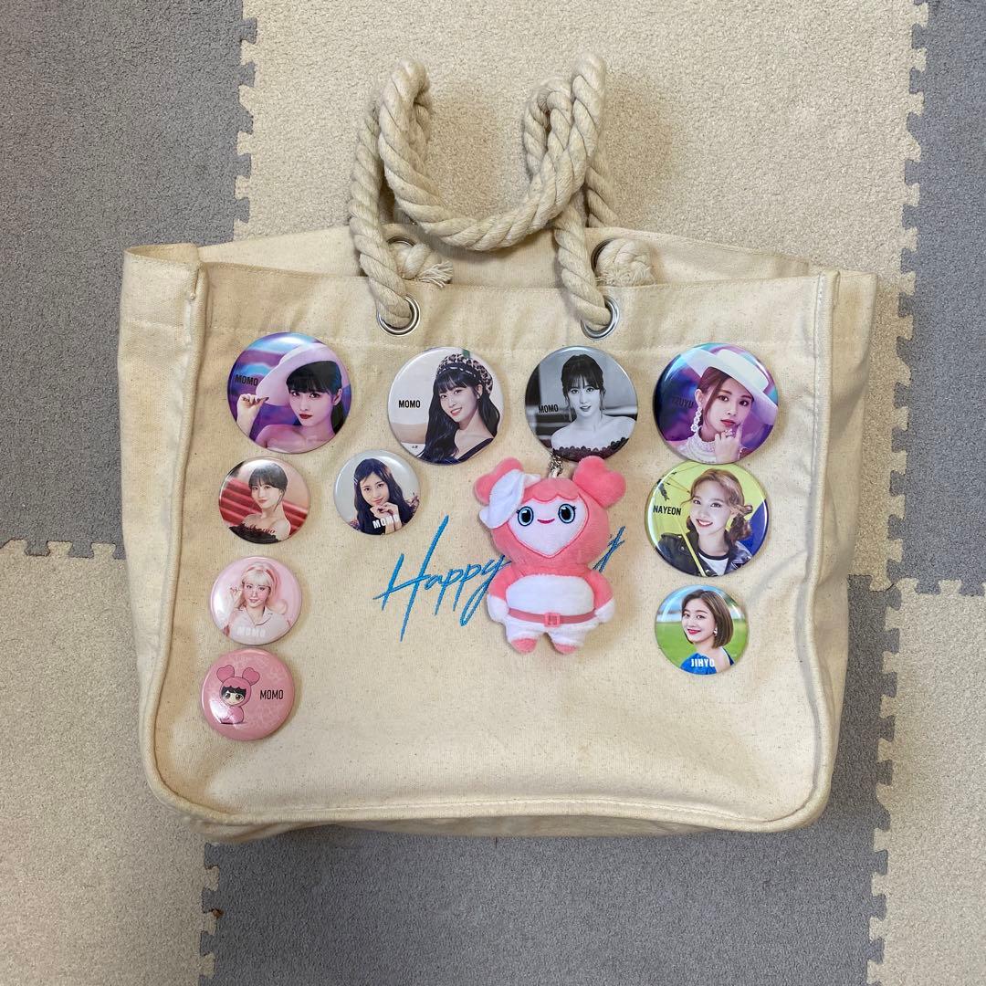 TWICEモモ(ツウィ、ナヨン、ジヒョ) 痛バ 缶バッジ トートバッグ