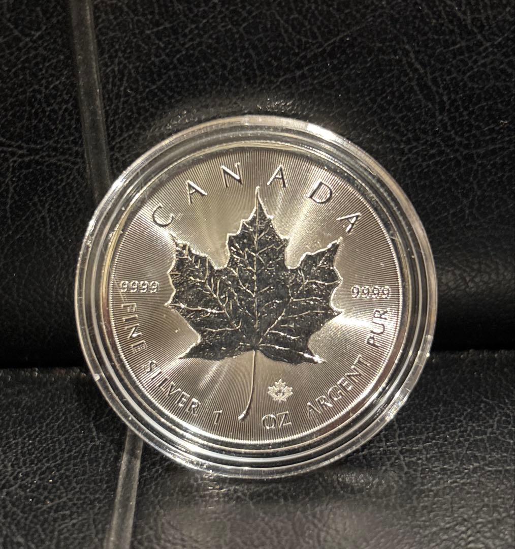カナダメープルリーフ銀貨 5ドル銀貨 チャールズ3世 純銀 高騰 - メルカリ