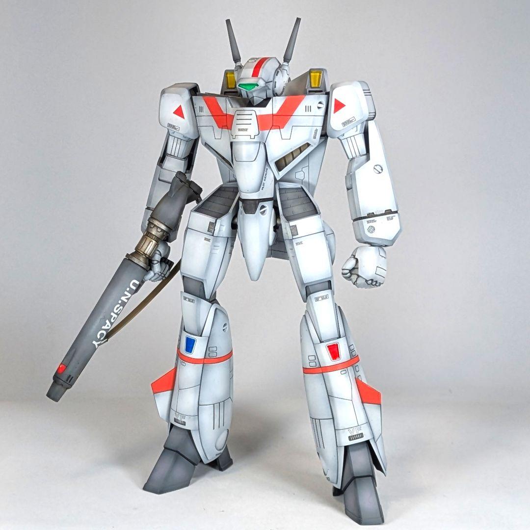 予約注文】全塗装1/72VF-1Jバトロイドバルキリー プラモデル組立済完成