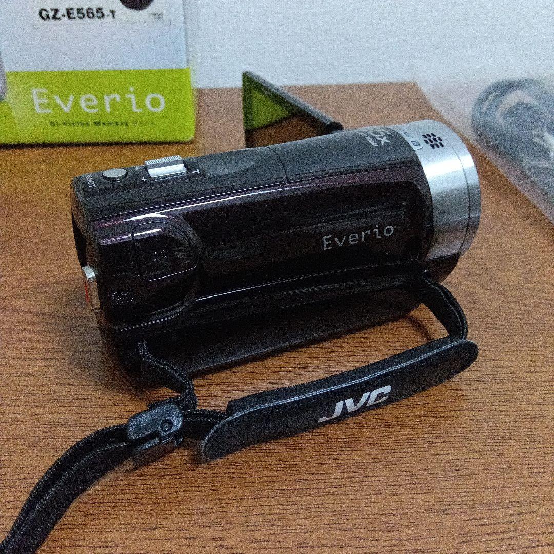 Everio JVC GZ-E565-T ビデオカメラ 本体