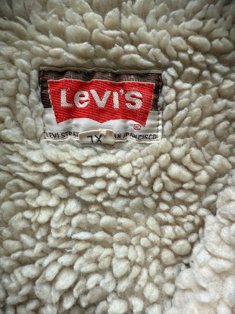 Levi's 裏ボアコーデュロイジャケット ベージュ ウッドボタン XLサイズ