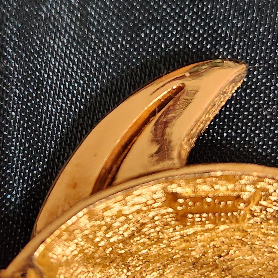 Tanishipi様検討中クリスチャン ディオール ドルフィン イルカ ブローチ