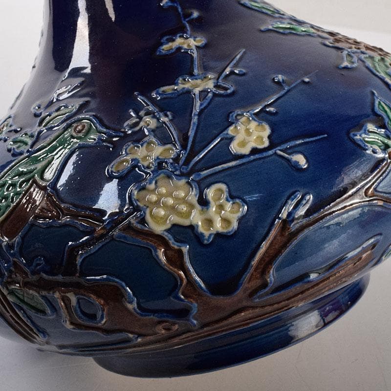 中国 景徳鎮製 藍釉法花花鳥文瓶 唐木台・箱付 V 8055C - メルカリ