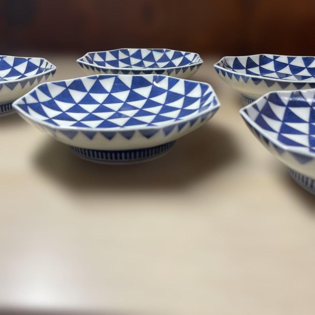 今泉今右衛門 鍋島染付ウロコ紋八角皿五客 箱なし