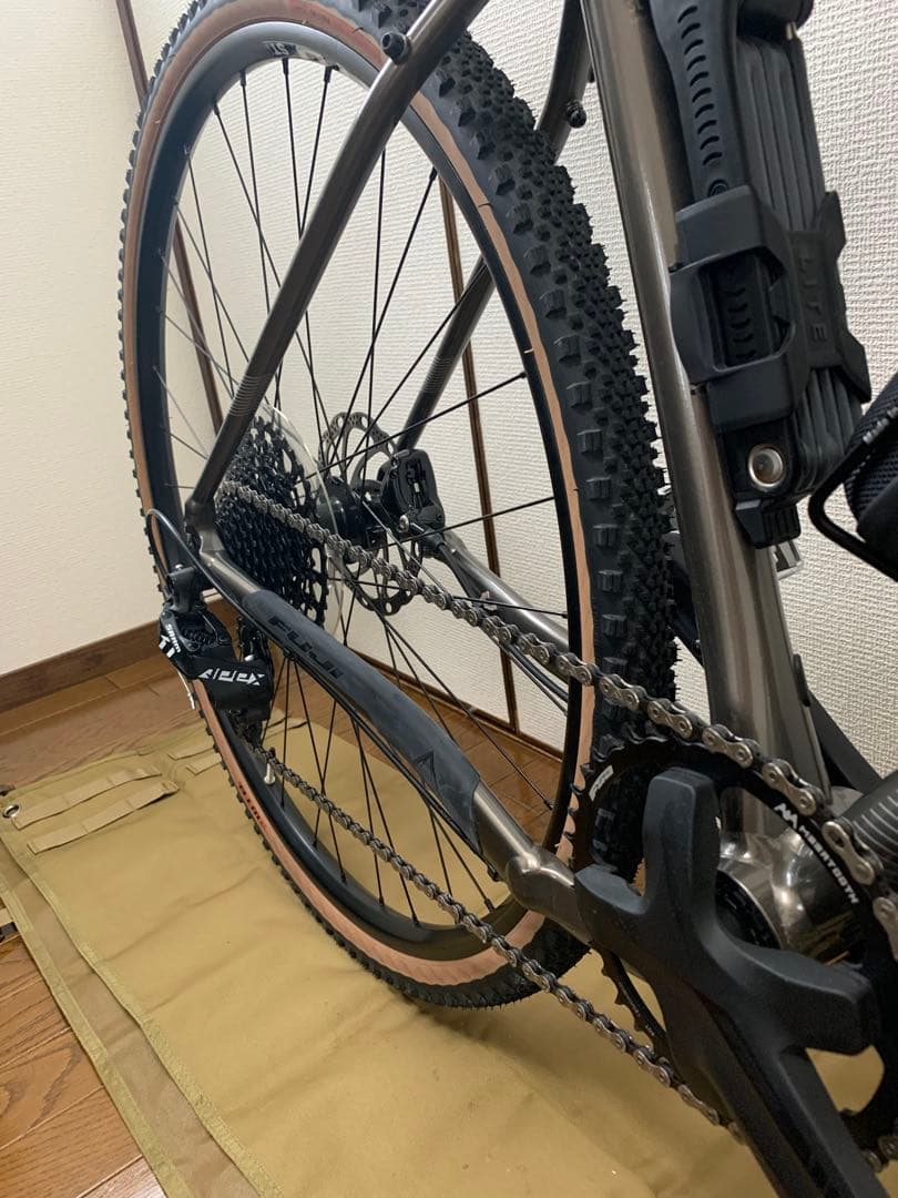 引き取り限定(神戸) fuji JARI 1.3 Sram Apex 他おまけ付
