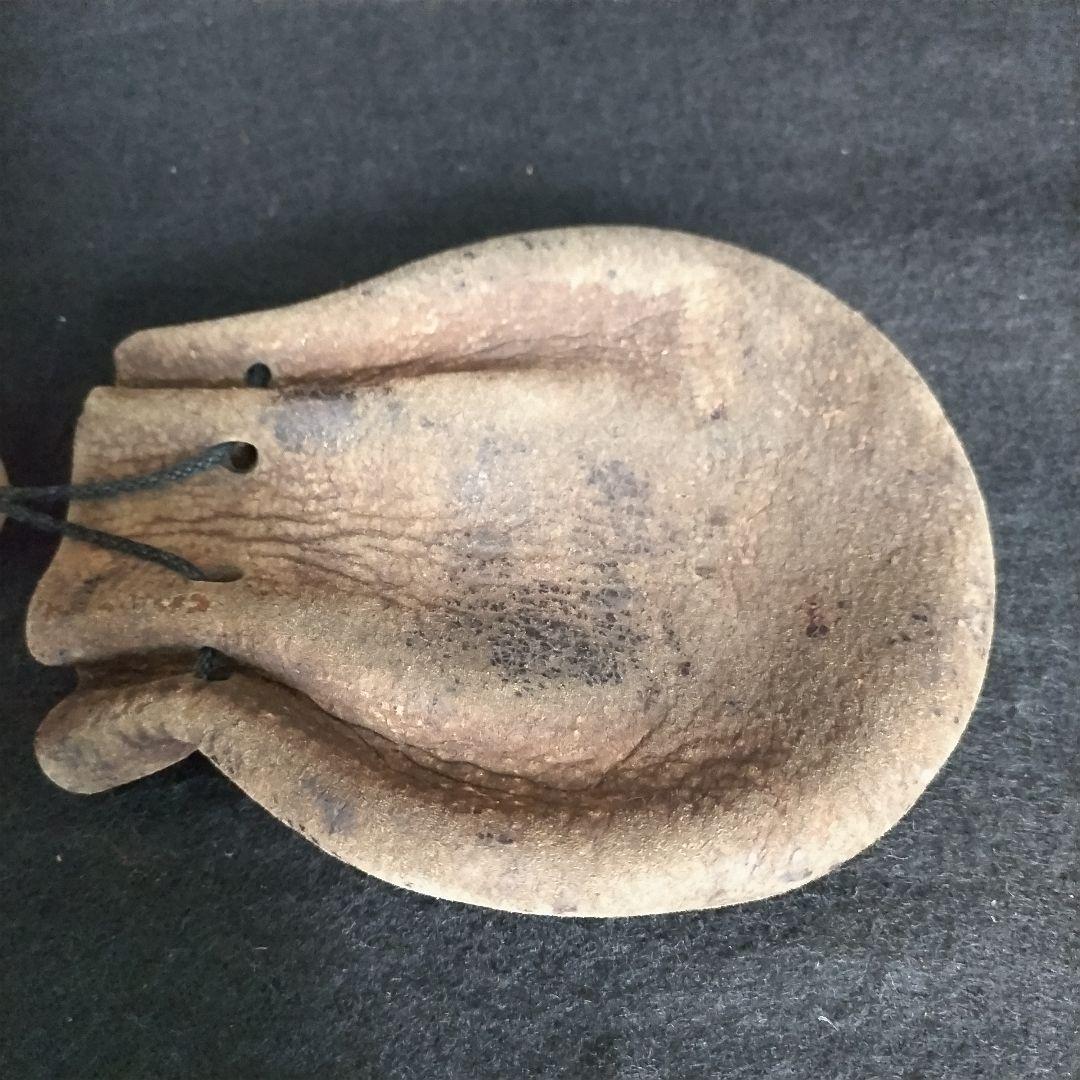 熊の牙 キバ / 根付・提げ物 骨董 時代物 翡翠 玉 水晶