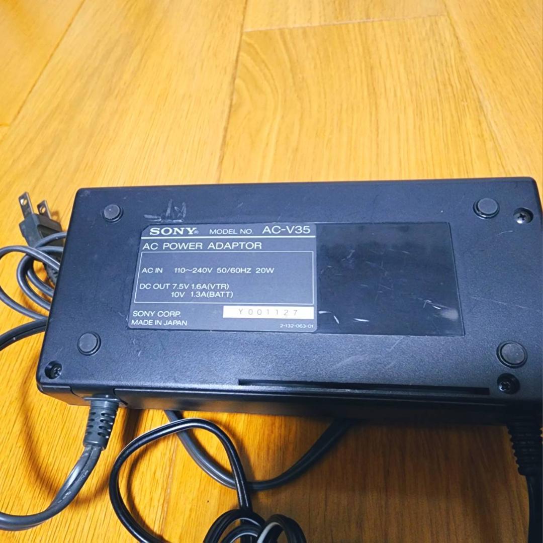 【動作確認済】SONY 高画質 Hi8 ビデオカメラ CCD-TR850 セット