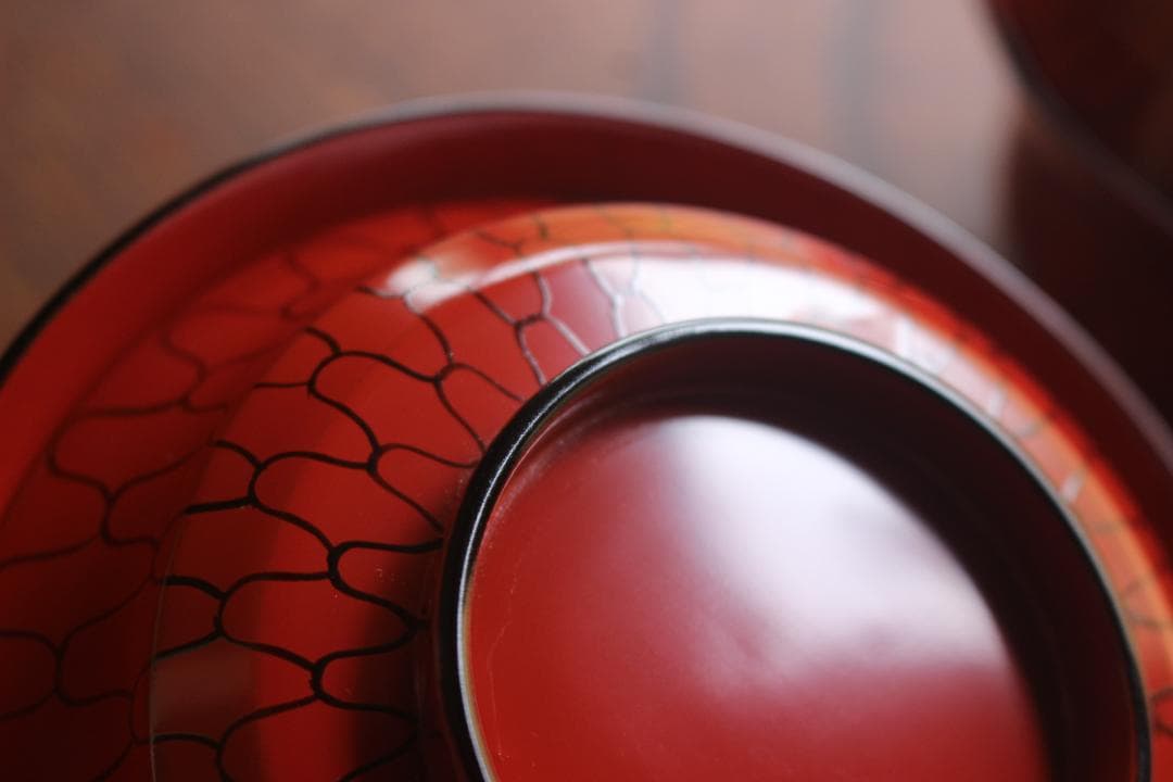 デッドストック！極上朱漆に風情ある網目文の美しい煮物椀2点（検輪島塗懐石道具