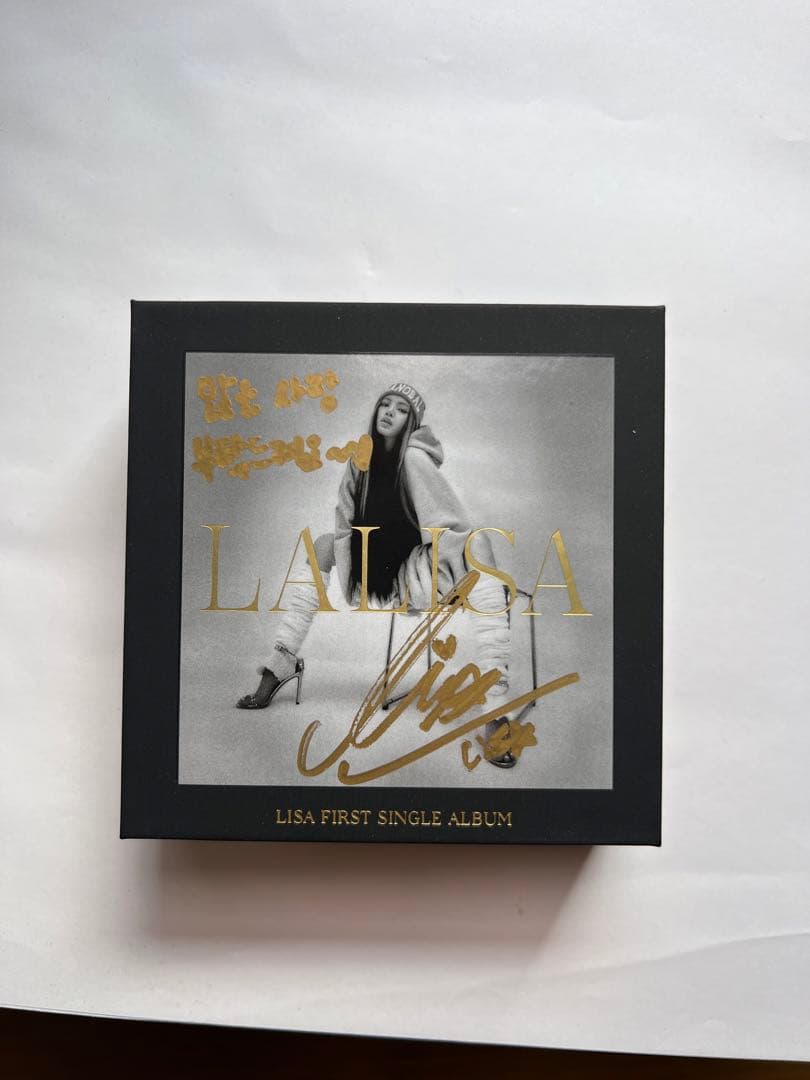 LiSA 直筆サイン入り 写真集 / サイン本 (2点セット) LiSA Catch the