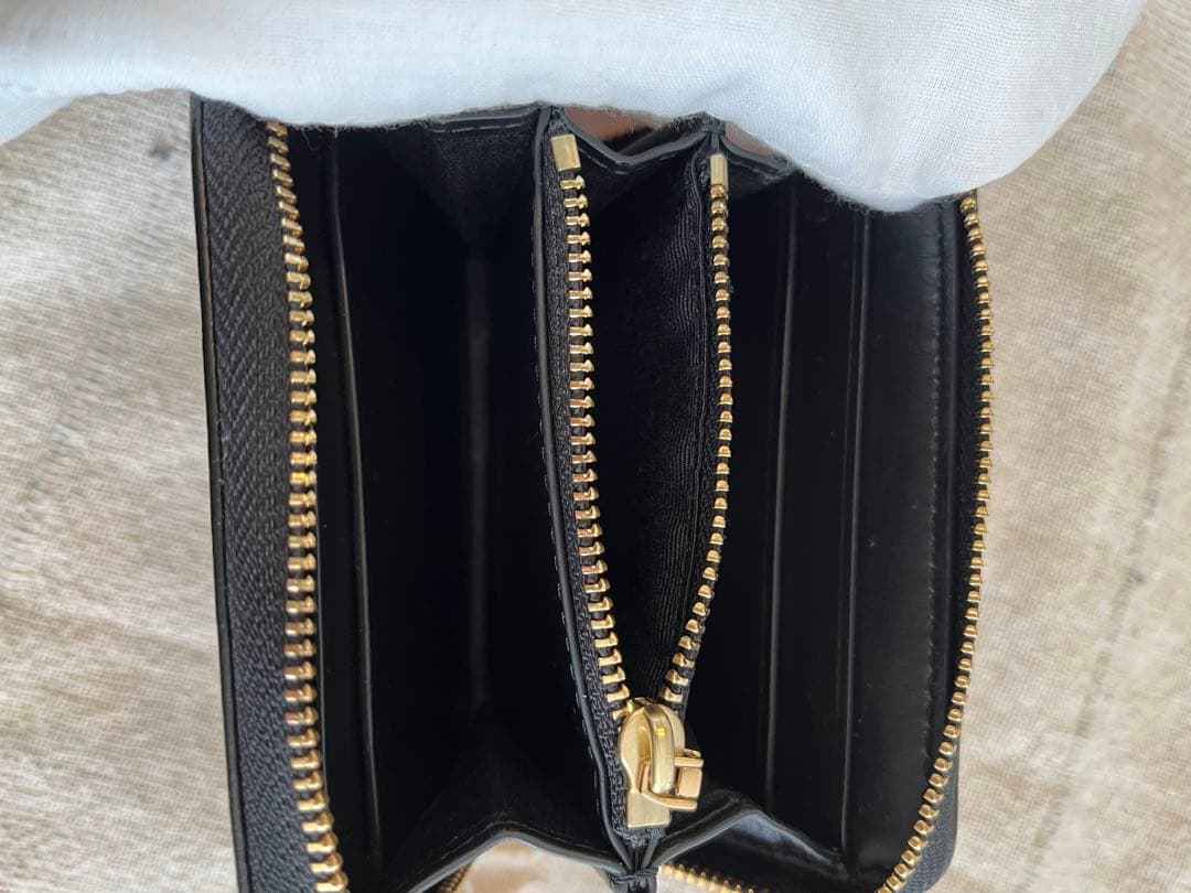 m*i様 Tory Burch トリーバーチ スモールウォレット 黒　【美品】