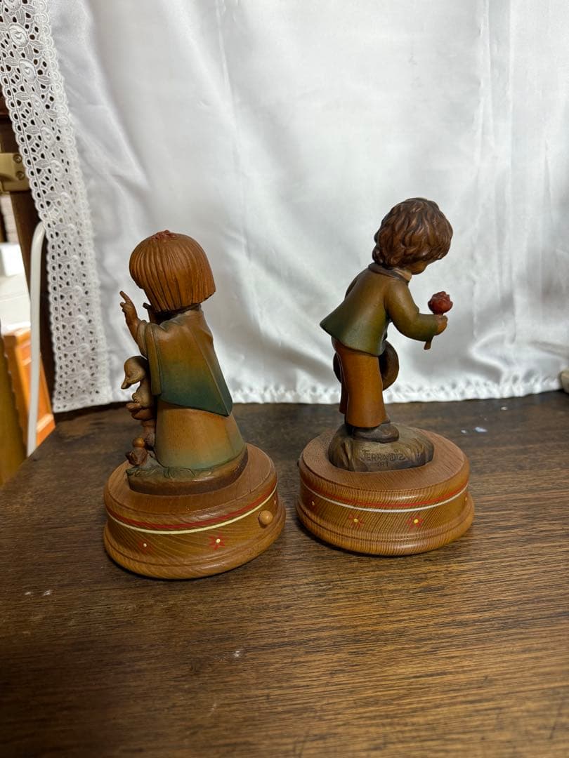 REUGEオルゴール日本公式サイト ANRI 木彫り ペア オルゴール Reuge社