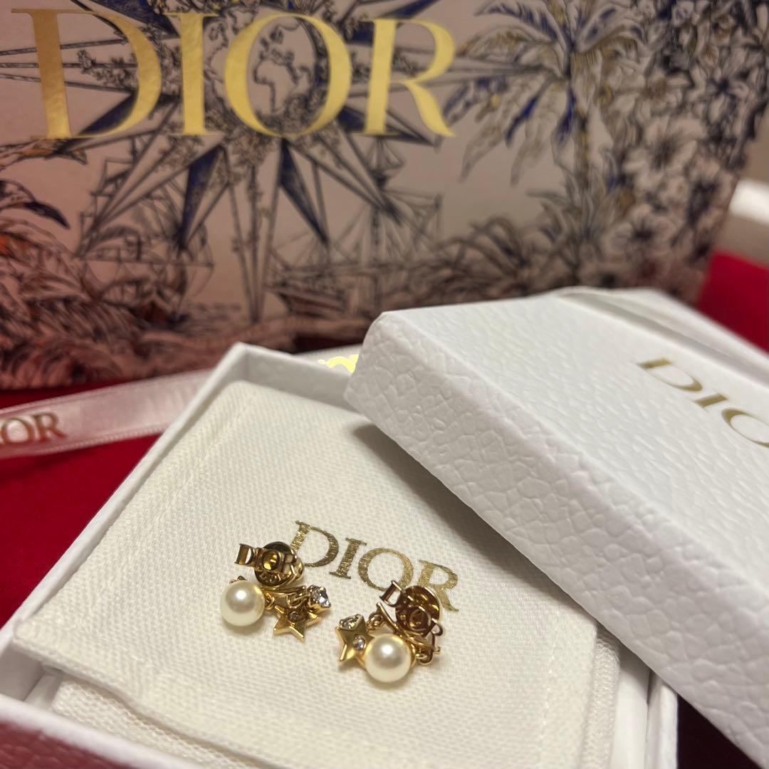 スワロフスキー Swarovski Ortyxフープピアス トライアングルカット