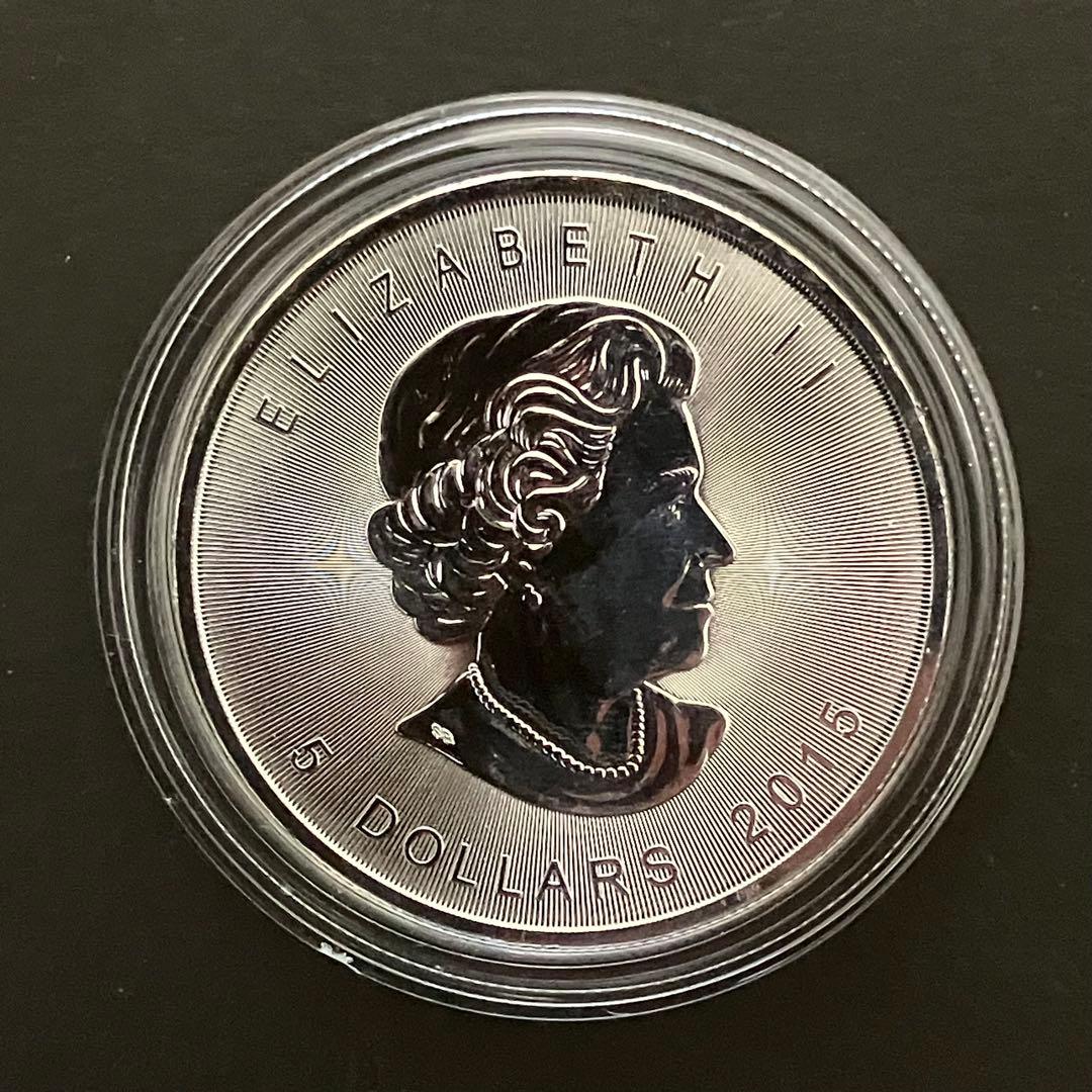 銀高騰！カナダ 2015年 メイプルリーフ銀貨 5ドル ケース入り（送料