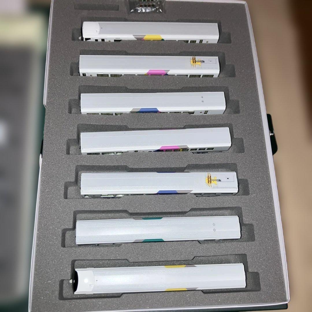 KATO 10−433 E25:系 基本7両セット ＋増結セット3両