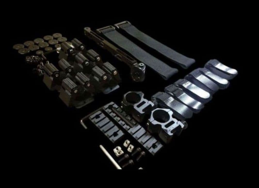 ○新品送料込○46～60L アルミコンテナ用 L サイズ 上蓋パネル 穴あけ