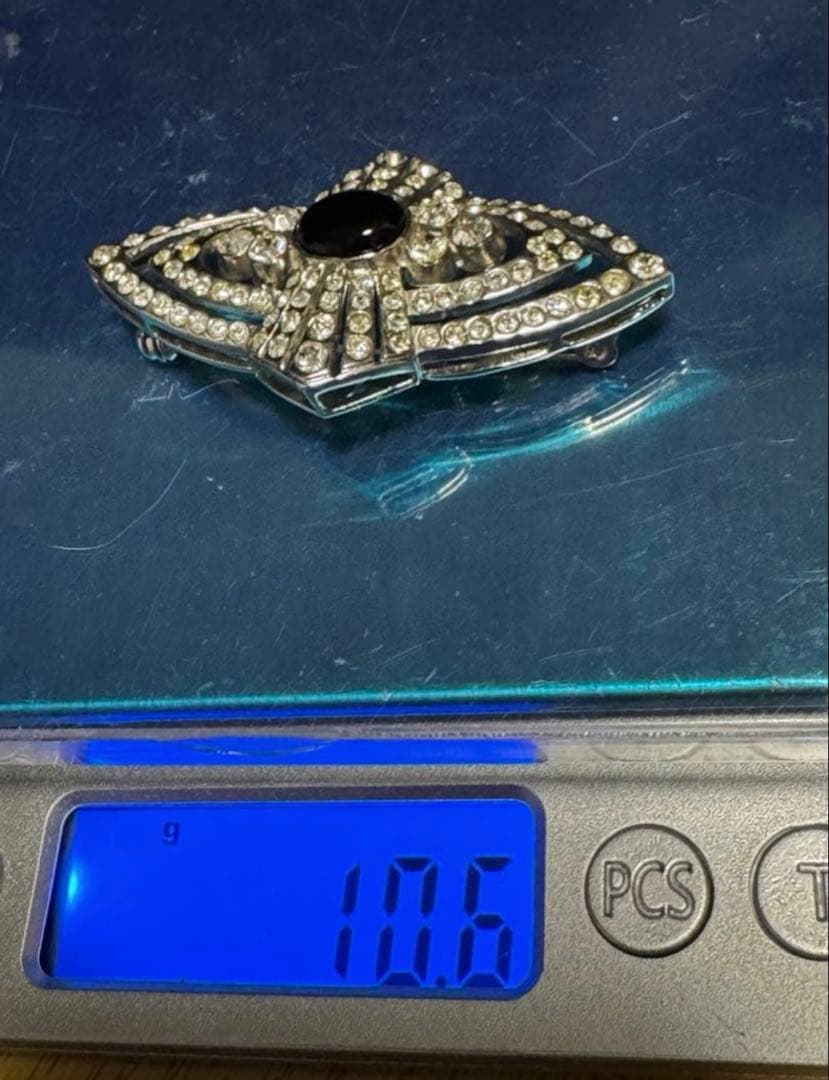 フランス ヴィンテージ 銀張りのライトストーンと黒色石のブローチ