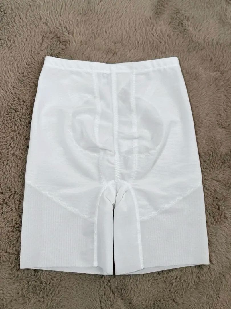 ワコール　高補整ブライダルインナー　ガードル64M