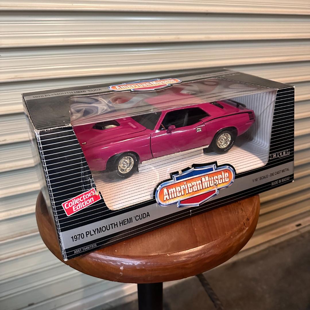 アメリカンマッスル 1/18スケール 1970 プリムス ヘミ 'クーダ