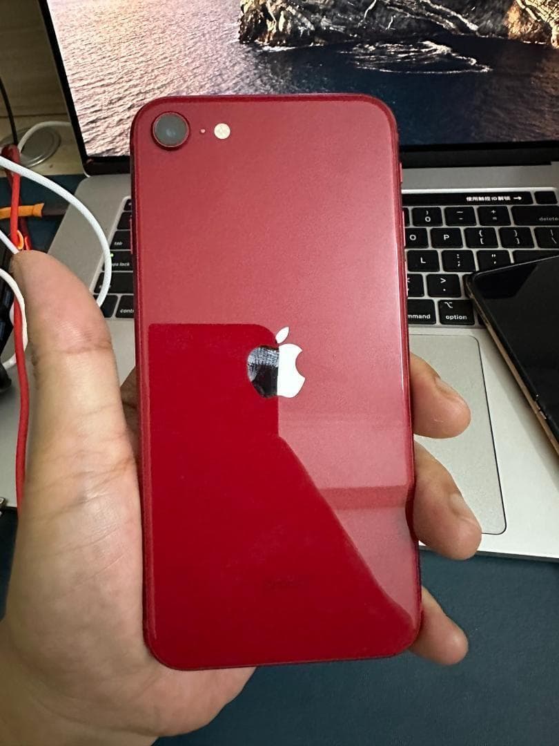 年末特価｜超美品 iPhone SE3 128GB 赤 SIMフリー Amazon | 【整備済み品】 Apple iPhone SE（第3世代） 128GB (PRODUCT