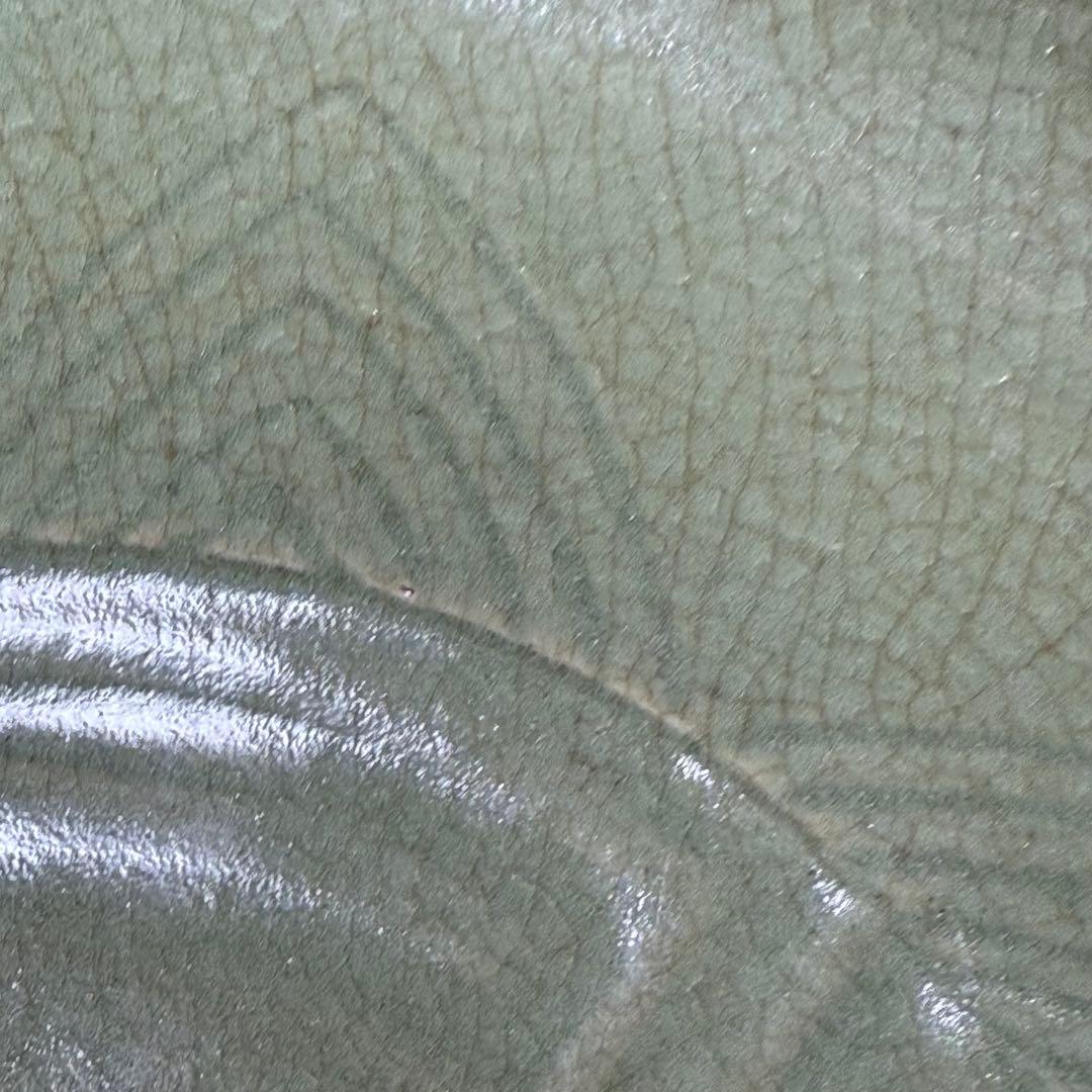 青磁陽刻大皿　盛期鍋島　共箱　1700年前後　美しい貫入　35.9cm　古波佐見