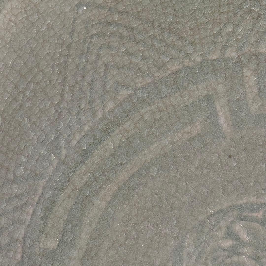 青磁陽刻大皿　盛期鍋島　共箱　1700年前後　美しい貫入　35.9cm　古波佐見